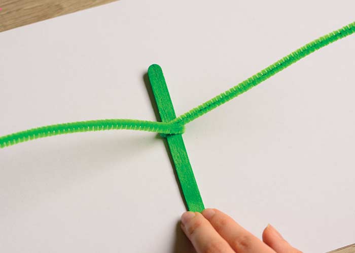 Wrap the pipe cleaner