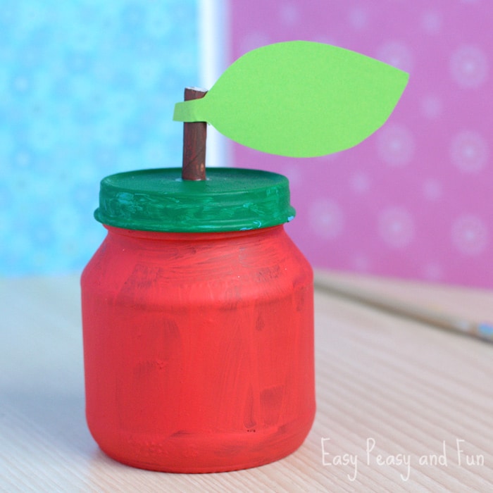 Children's apple jar craft