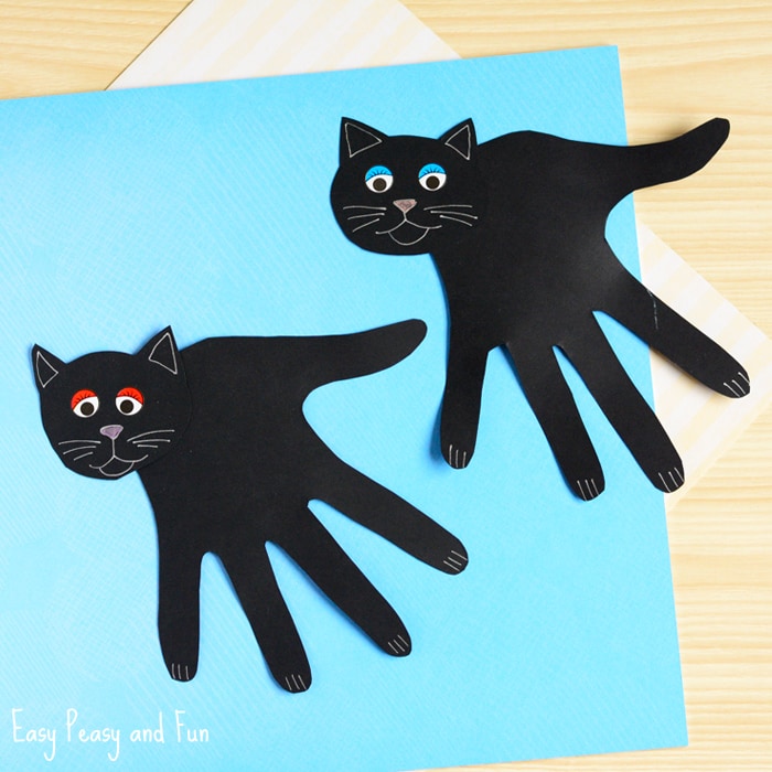 Black cat handprint craft