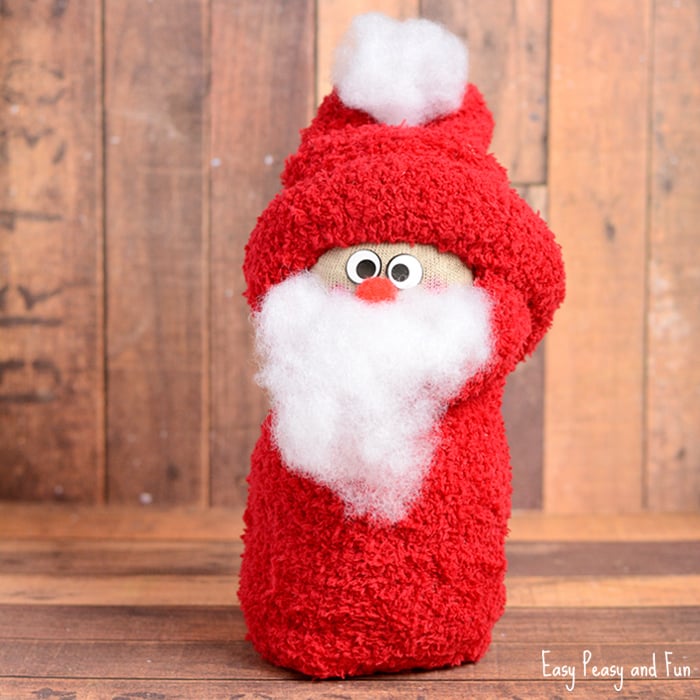 DIY seamless socks Santa crafts, suitable for little kids