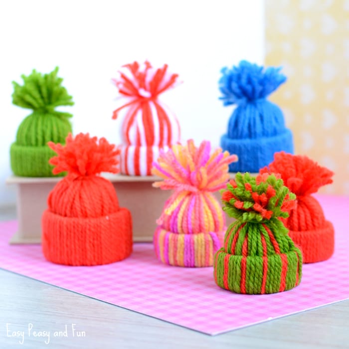 Mini Yarn Hats - Such a cute little DIY ornament