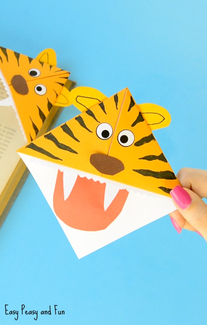 Tiger Corner Bookmarks - DIY Origami for Kids - Easy Peasy and Fun