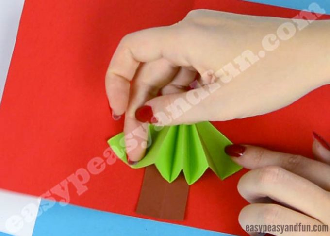 Christmas Tree Pop up Card - Easy Peasy and Fun