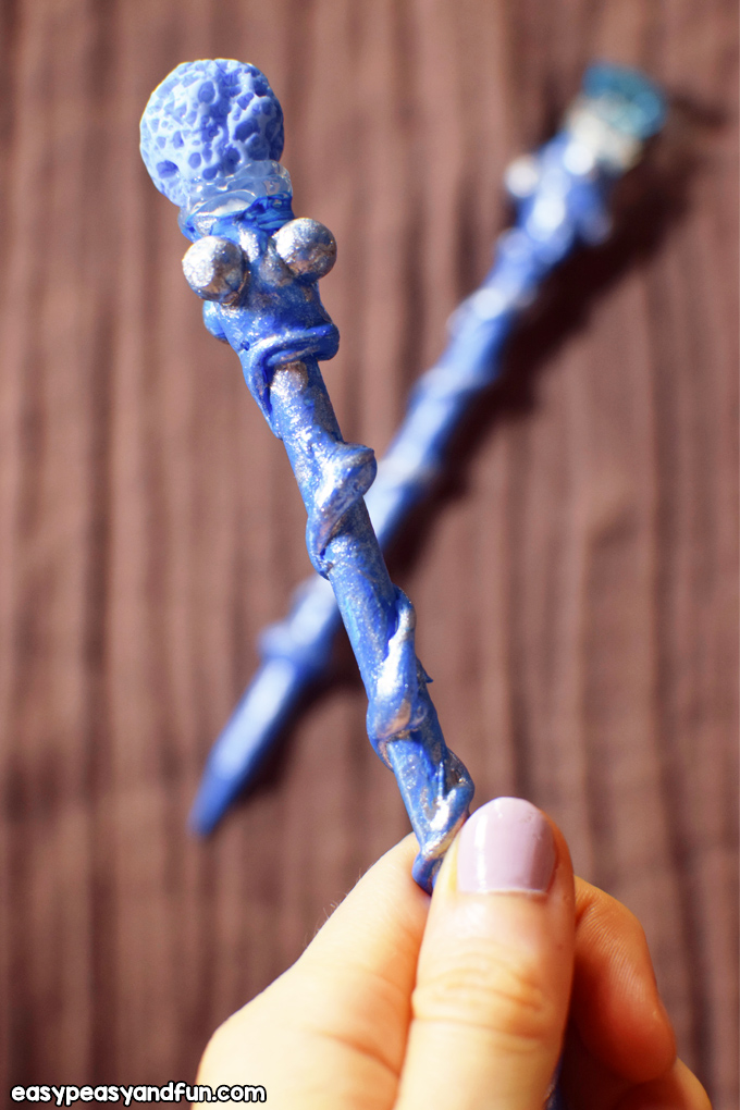 DIY Magic Wand Craft for Kids - Easy Harry Potter craft for kids to make. Frugal and fun.