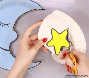 Moon Paper Plate Craft for Kids - Easy Peasy and Fun