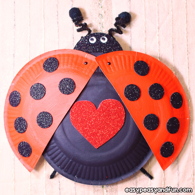 Simple Paper Plate Ladybug Craft for Kids