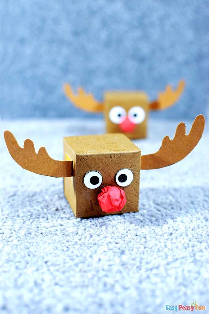 DIY paper reindeer Christmas box crafts
