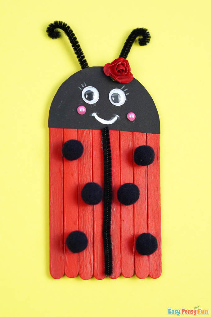 Easy Craft Stick Ladybug DIY