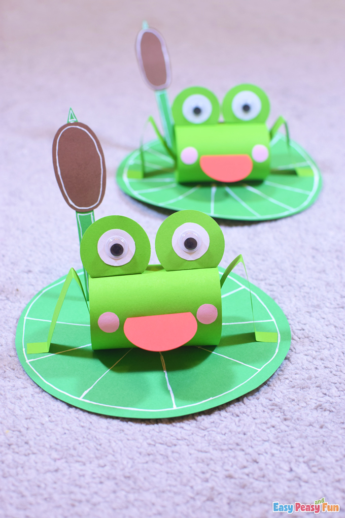DIY Frog on a Lily Pad Paper Craft