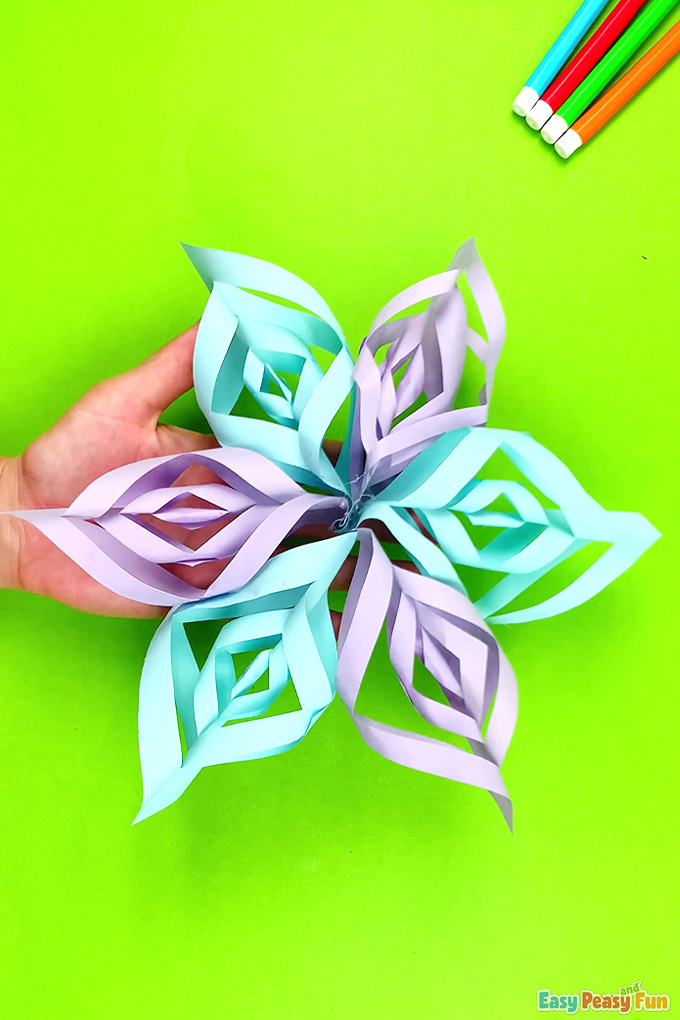 DIY 3D Paper Snowflakes Craft